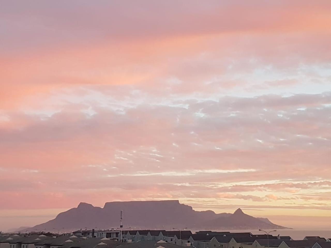 Dolphin Ridge * Cape Town